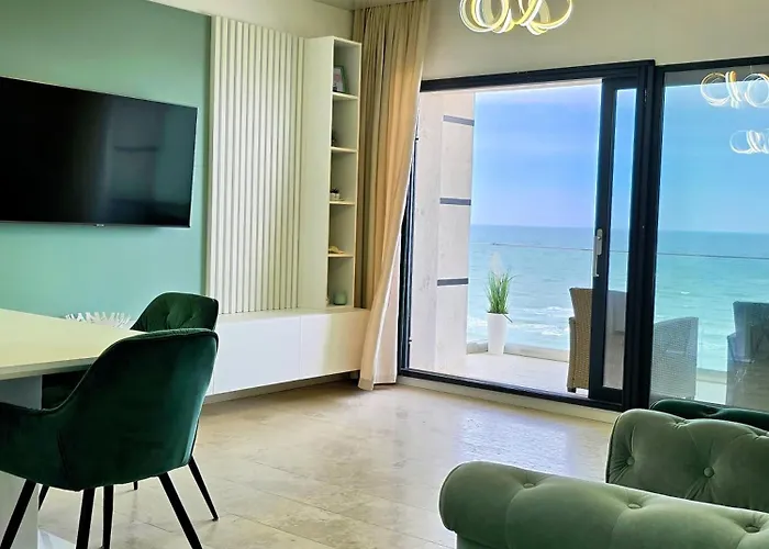 Beachfront Bliss - Endless Summer Mamaia Nord *