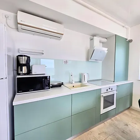 Beachfront Bliss - Endless Summer Mamaia Nord